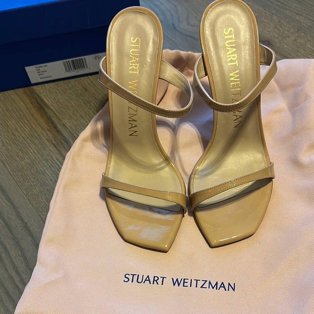 Stuart Weitzman Women's patent leather Tan Heels size 8- worn once